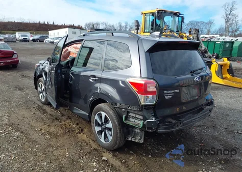 2018 Subaru Forester 2.5I Premium z USA, uszkodzony, nr VIN JF2SJAGC7JH607626
